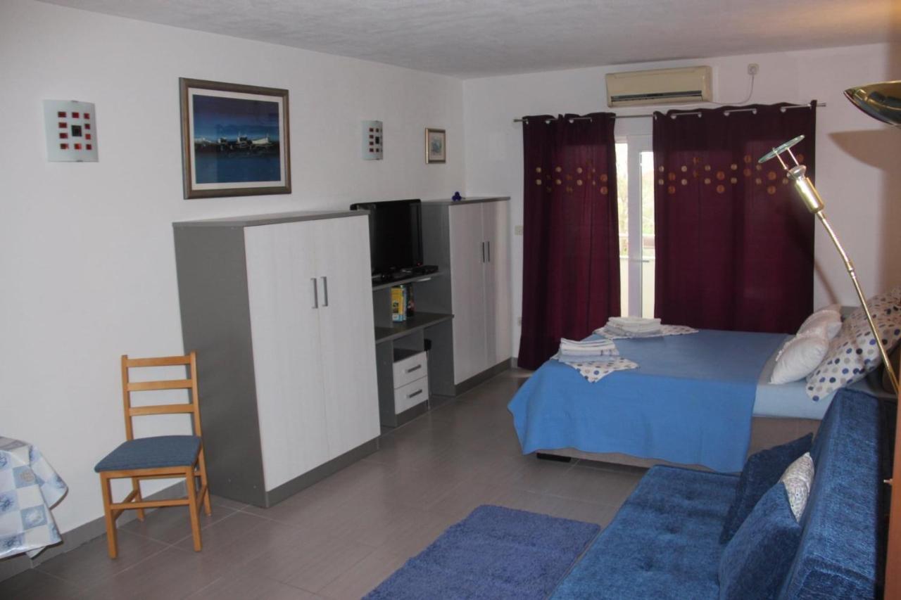 Apartmani Nima Tucepi Exterior photo